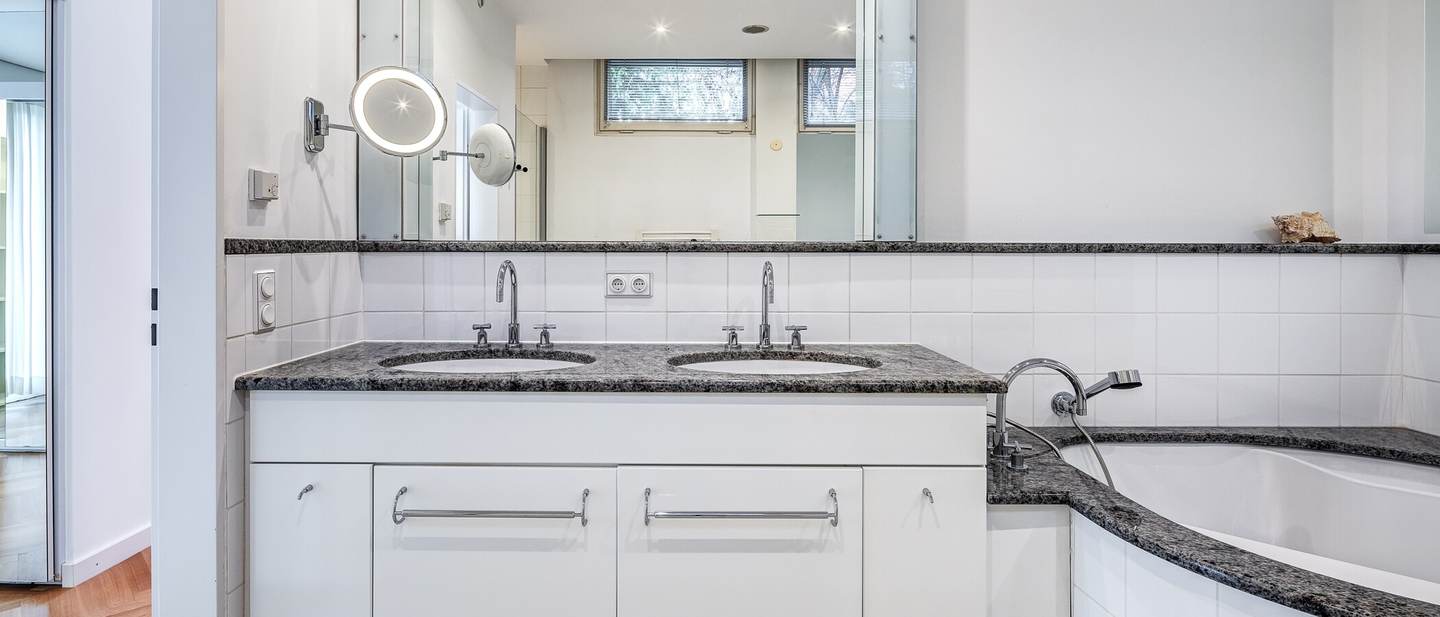 casa unifamiliar München Obermenzing 04 1. baño 5436