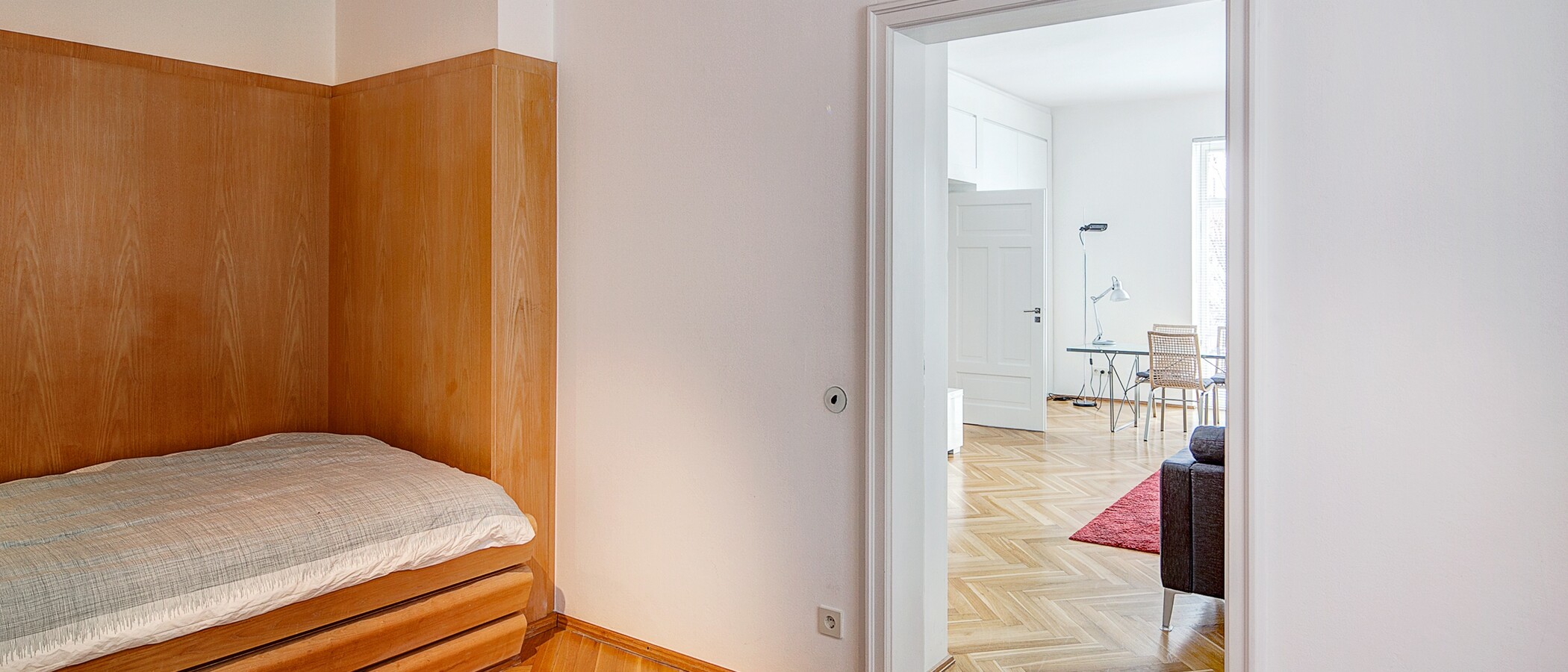 apartamento München Schwabing (links der Leopoldstraße) 03 dormitorio 556