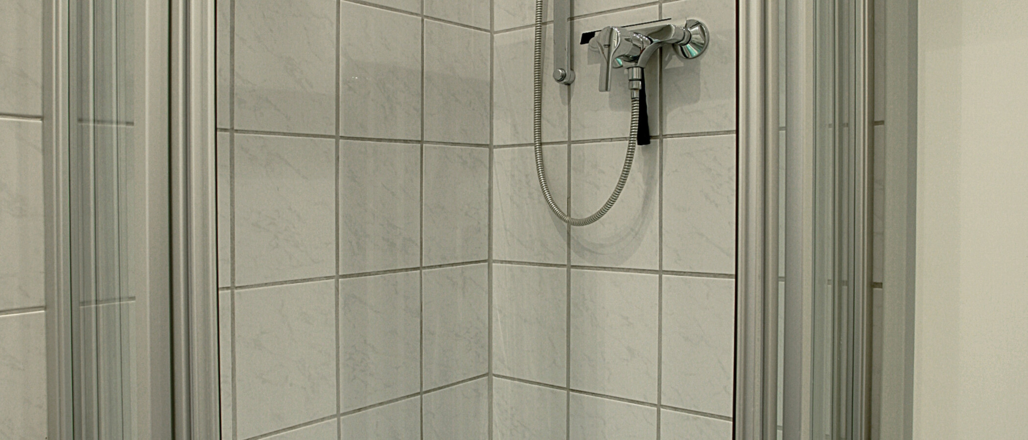 piso con jardín Baierbrunn 03 baño 5633