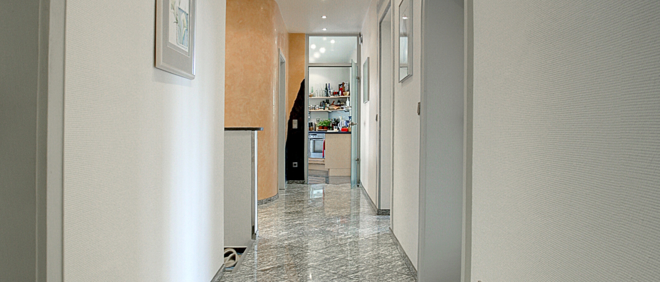 piso con jardín Baierbrunn 02 pasillo 5633