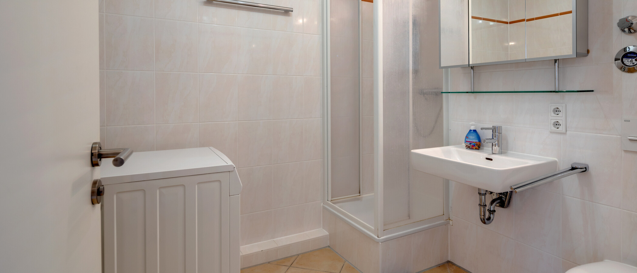 apartamento Unterhaching 01 baño 5656