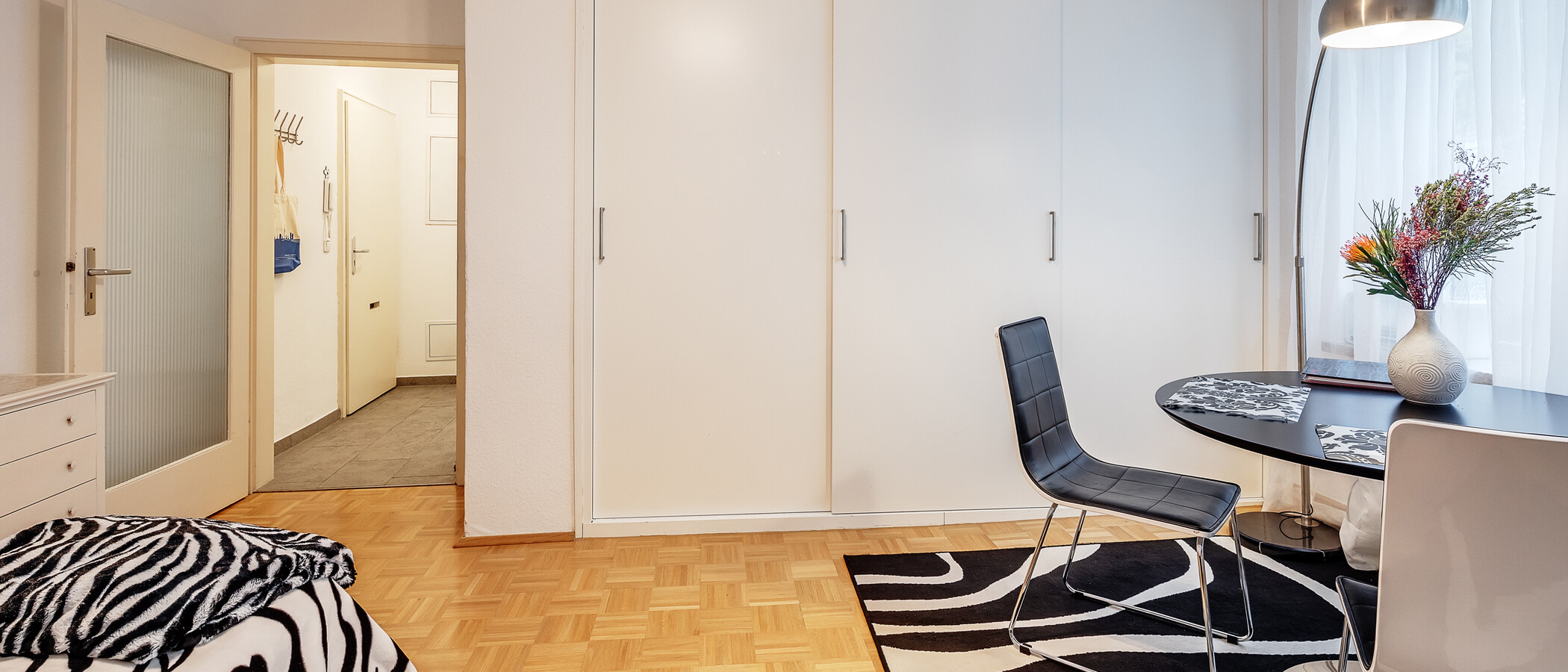 apartamento München Schwabing-West (rund um den Hohenzollernplatz) 04 zona de día  6071