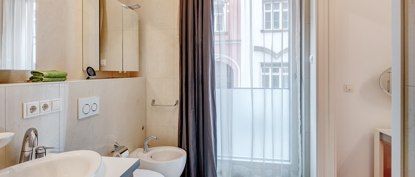 apartamento München Schwabing-Nord (zw. Leopoldstraße & Englischen Garten) 03 baño 6300