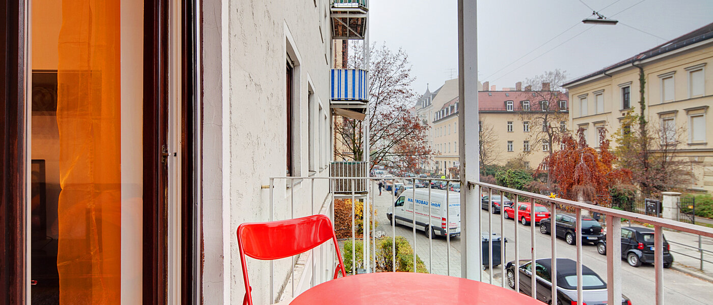 apartamento München Schwabing (links der Leopoldstraße) 03 balcón 6480