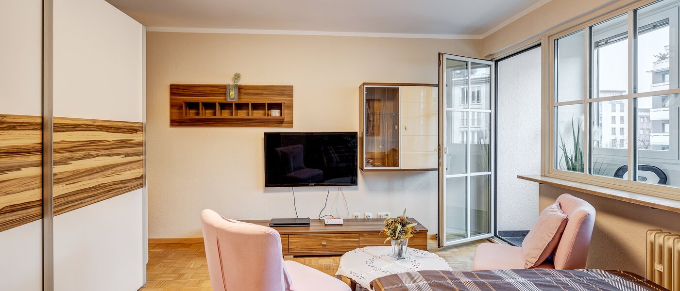 apartamento München Schwabing (links der Leopoldstraße) 04 zona de día  6491