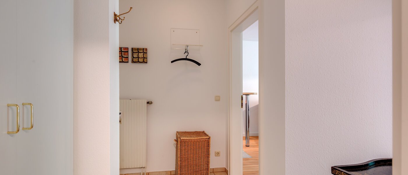 piso con jardín München Neuhausen 03 pasillo 6555