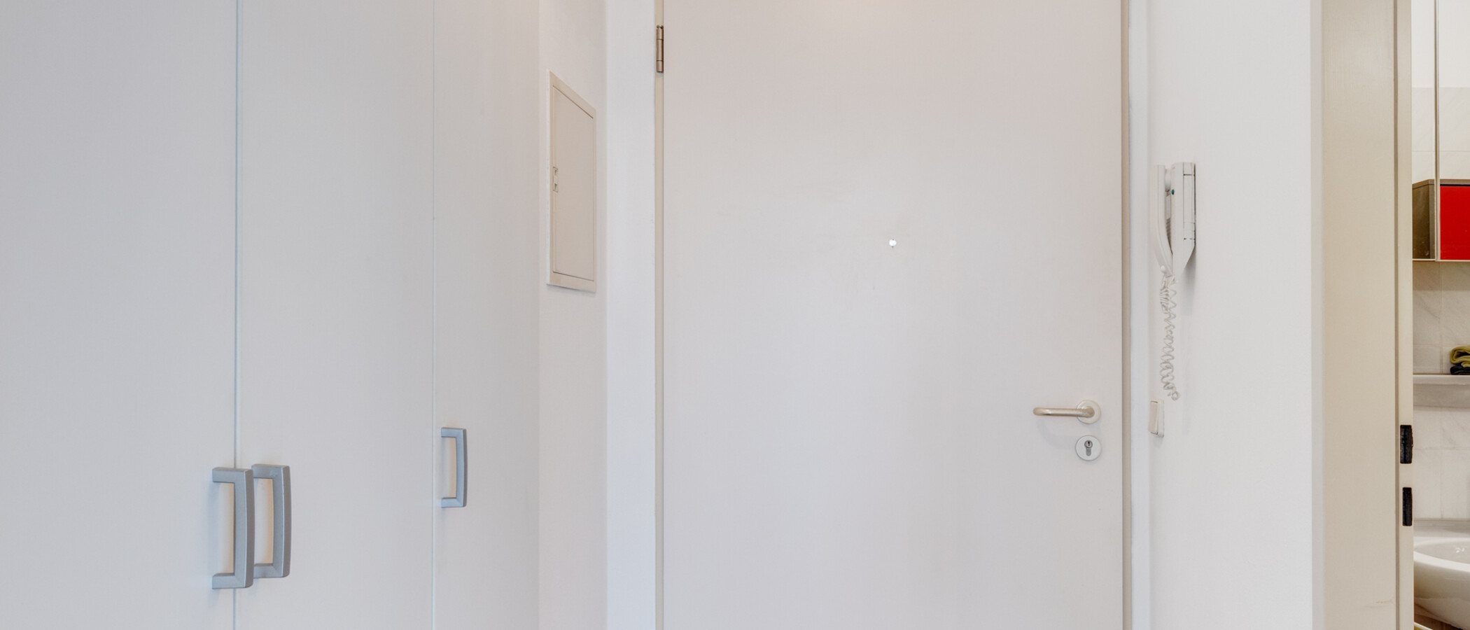 piso con jardín München Neuhausen 02 pasillo 6696