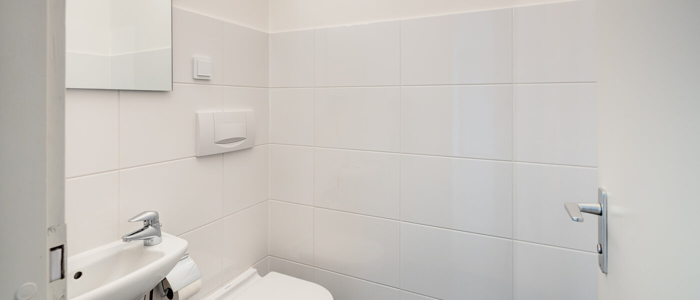 apartamento München Schwabing-Nord (zw. Leopoldstraße & Englischen Garten) 01 WC de invitados 7670