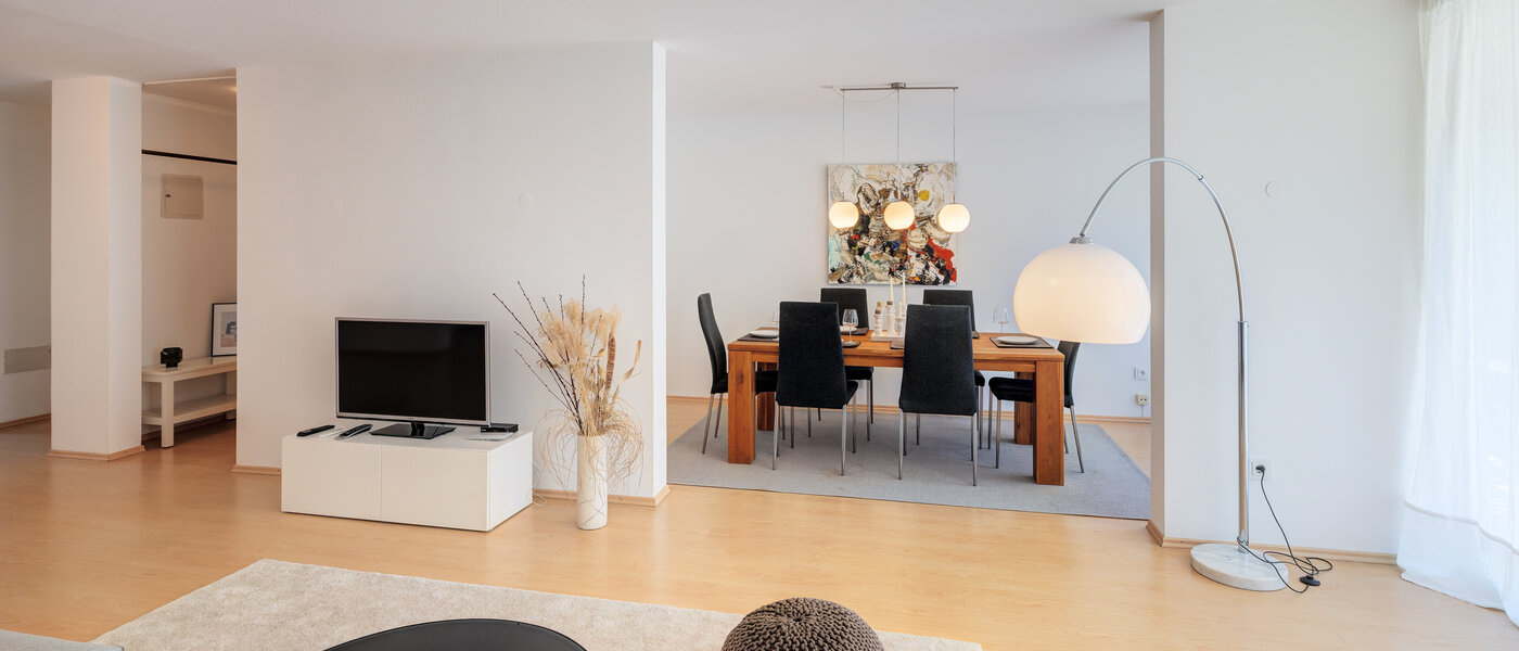 apartamento München Schwabing-Nord (zw. Leopoldstraße & Englischen Garten) 02 zona de día  7670