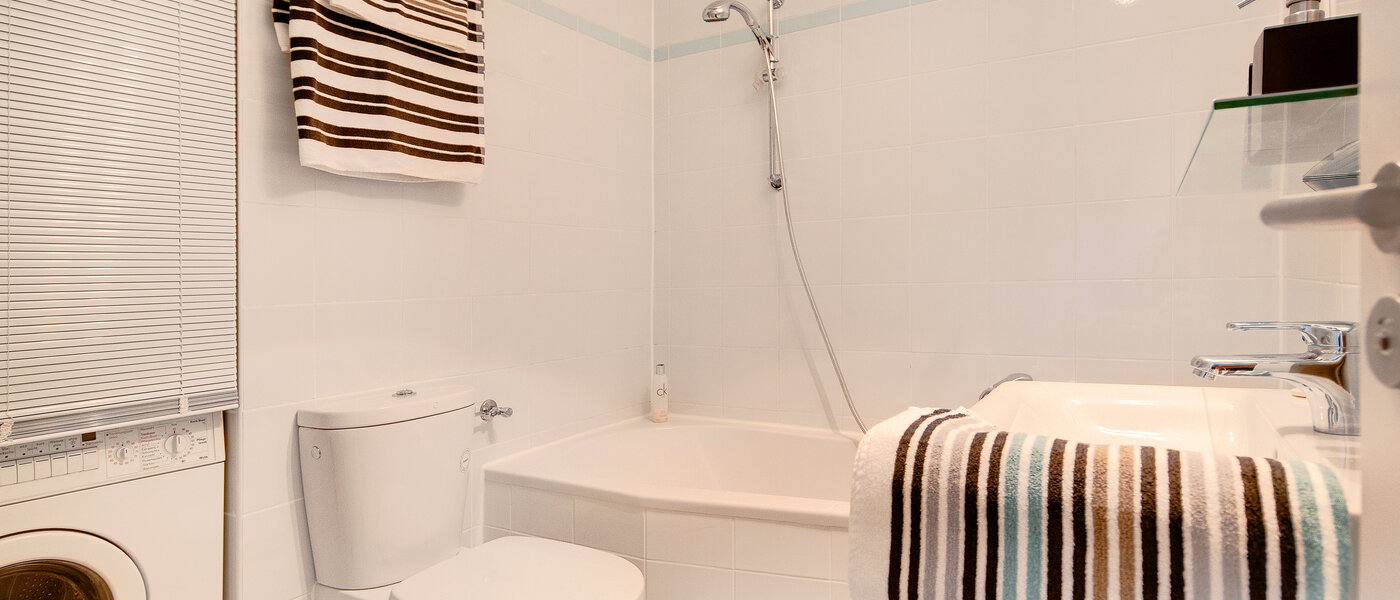 ático con terraza München Schwabing-West (rund um den Hohenzollernplatz) 02 baño 7704