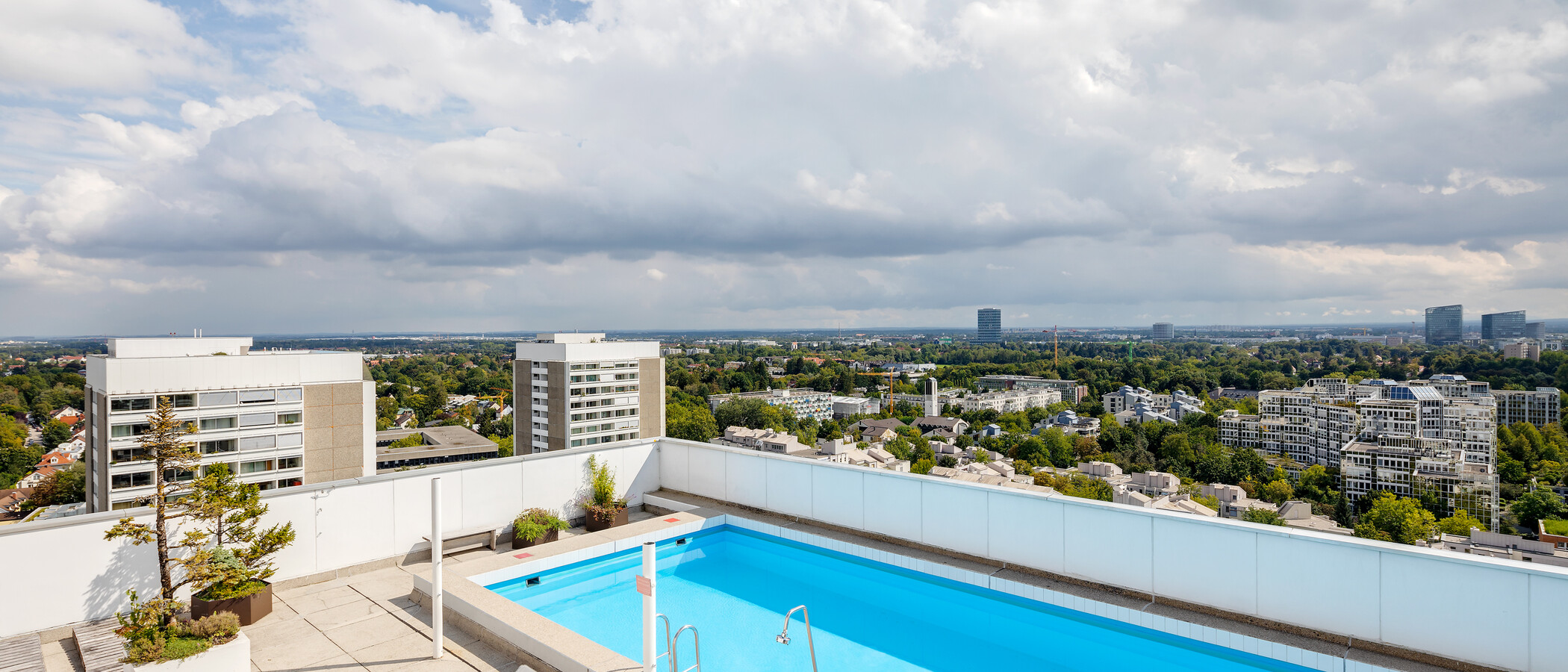 apartamento München Arabellapark 03 piscina 7848