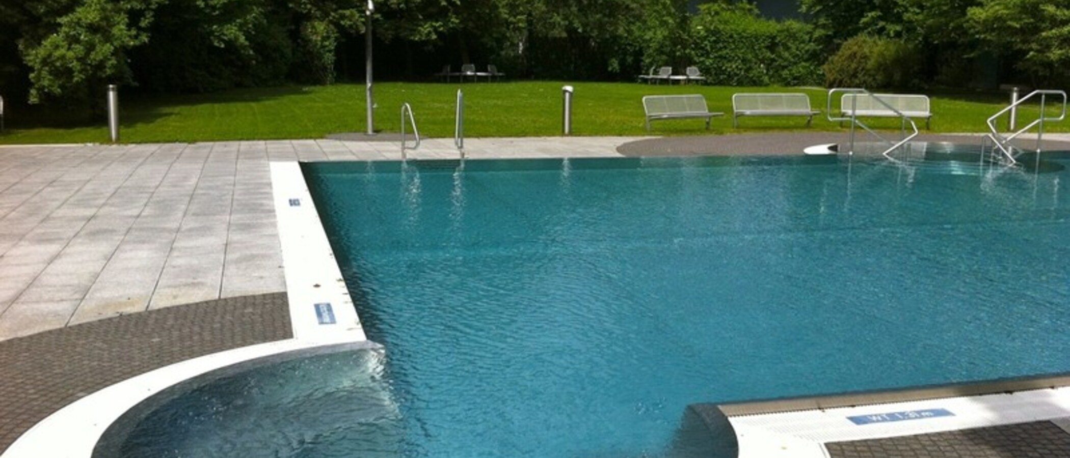 apartamento München Parkstadt Solln 04 piscina 7891