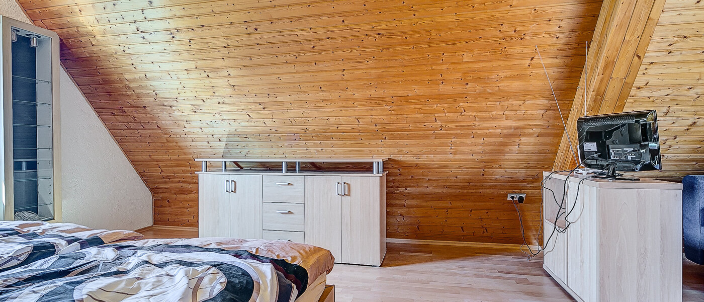 ático München Untermenzing 03 dormitorio 7937