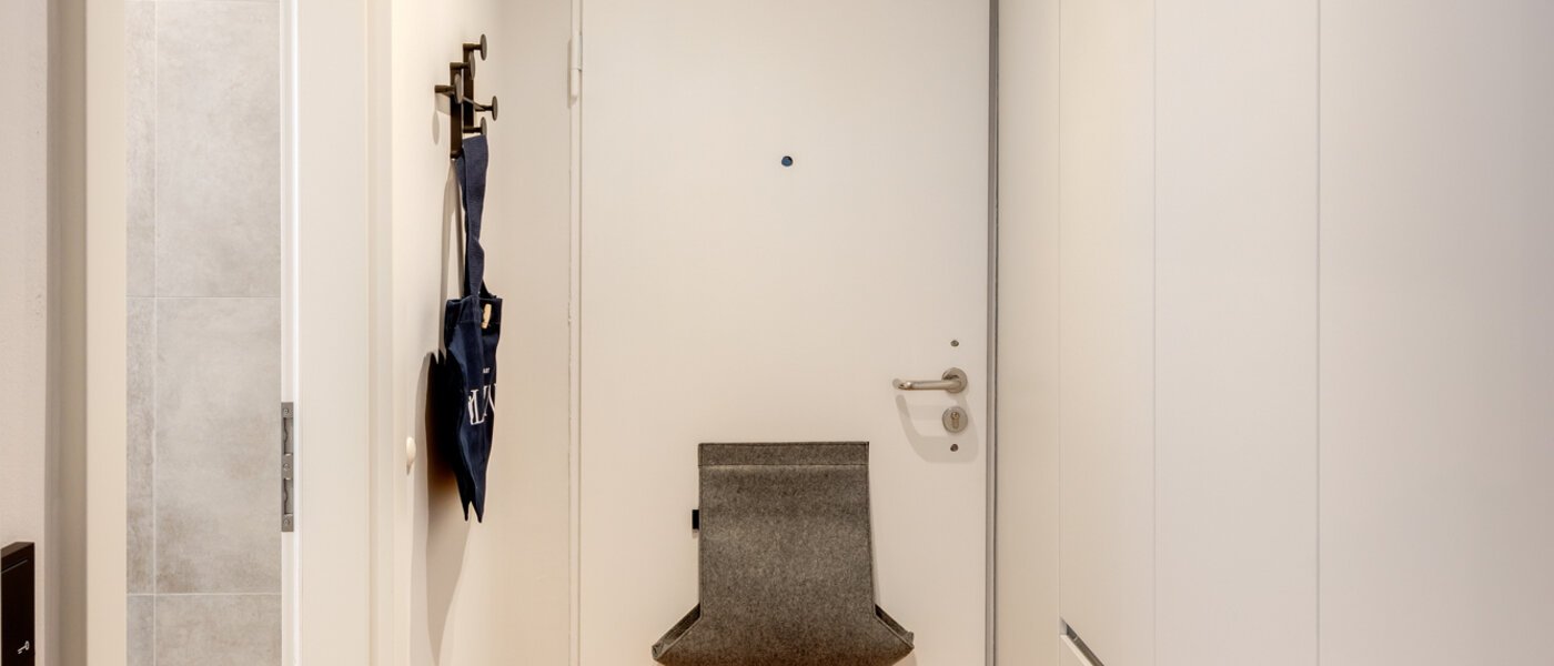 apartamento München Neuhausen 01 pasillo 7952