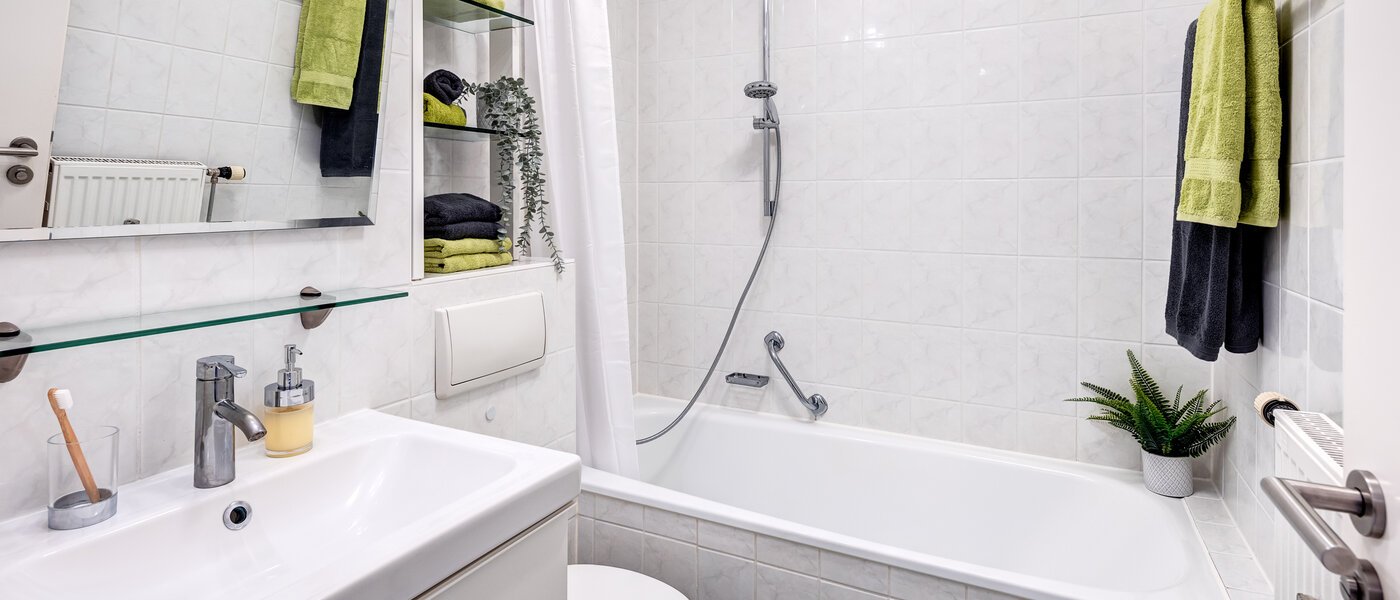 piso con jardín Haar 01 baño 8167