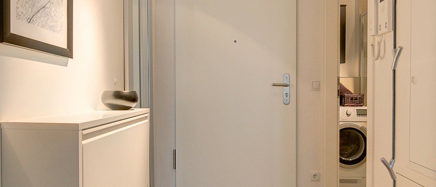 apartamento München Bogenhausen 02 pasillo 8432