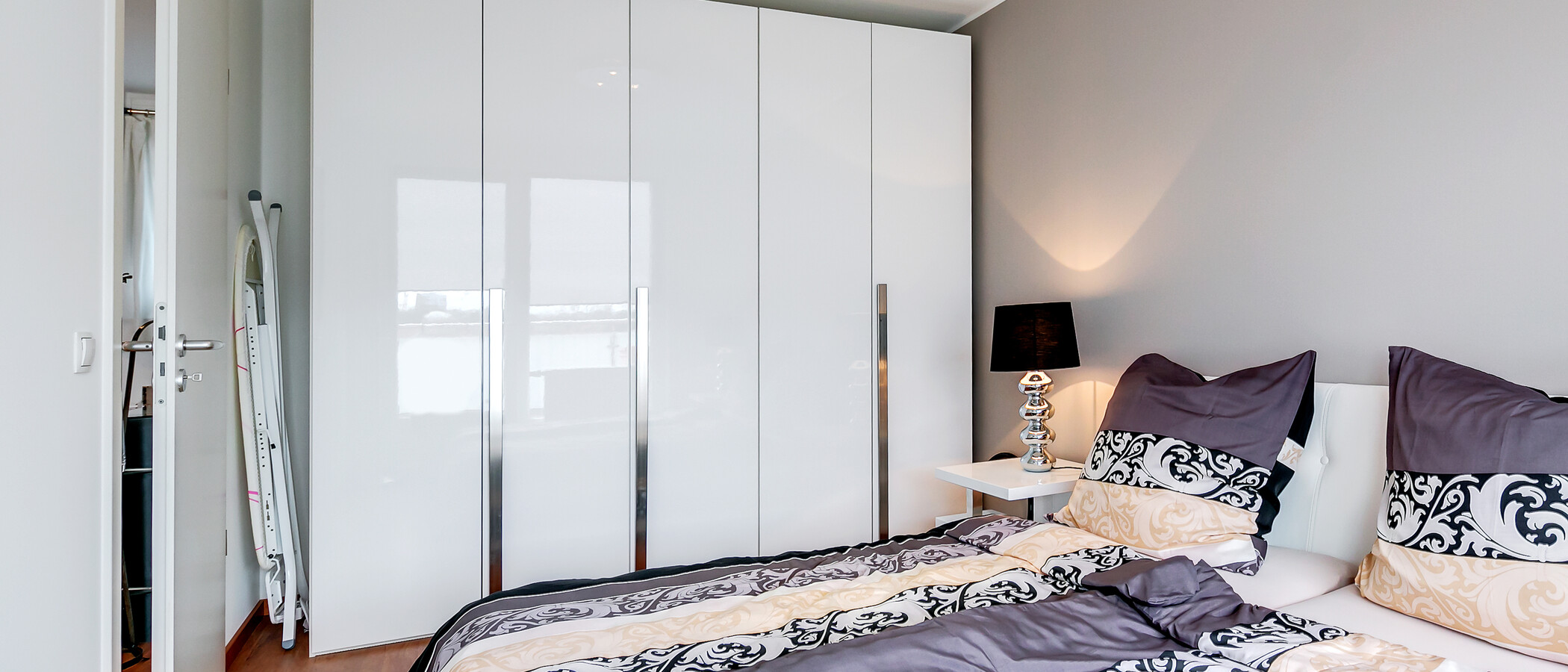 ático con terraza München Bogenhausen 04 dormitorio 8467