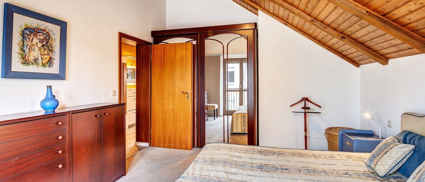 ático München Berg am Laim 03 dormitorio 8602