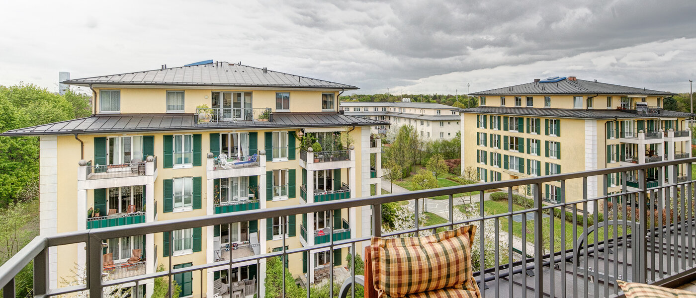 piso con galería München Moosach 02 terraza 8607