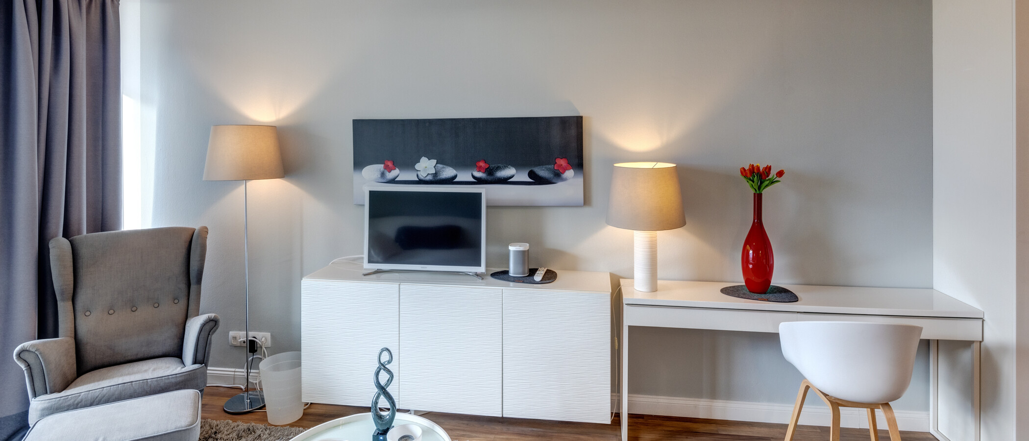 apartamento München Schwabing-Nord (zw. Leopoldstraße & Englischen Garten) 02 zona de día  8728