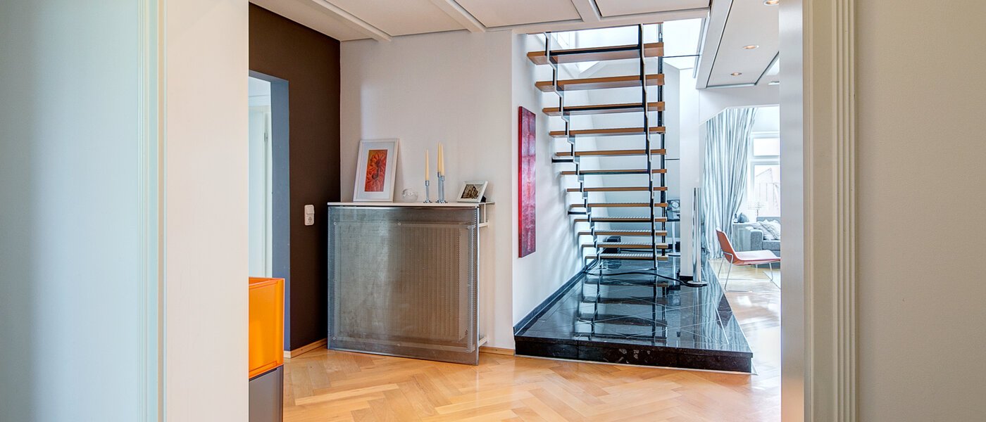 dúplex München Neuhausen 02 pasillo 8765