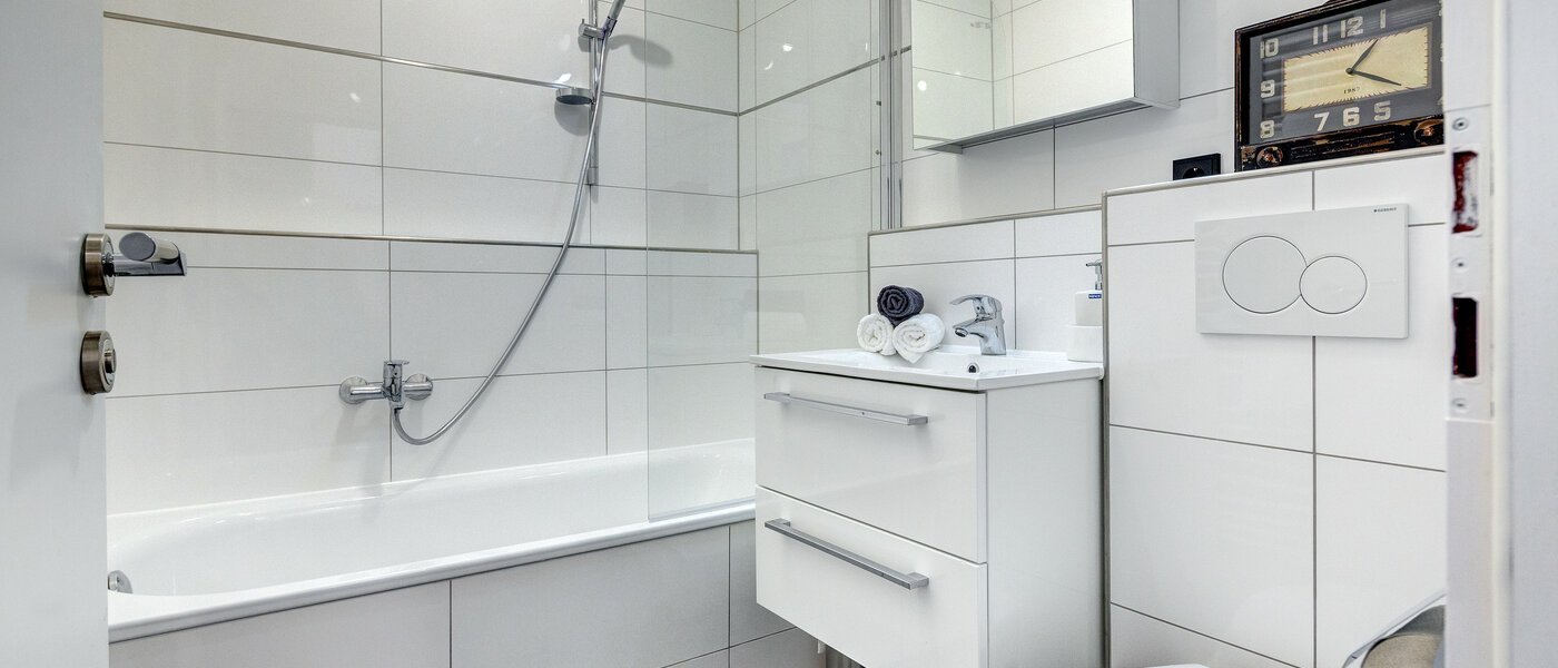 piso con jardín Neufahrn b. Freising 01 baño 8976