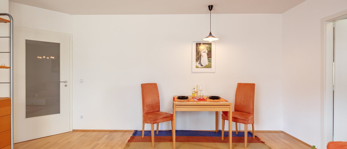 apartamento München Neuhausen 04 sala de estar 8994