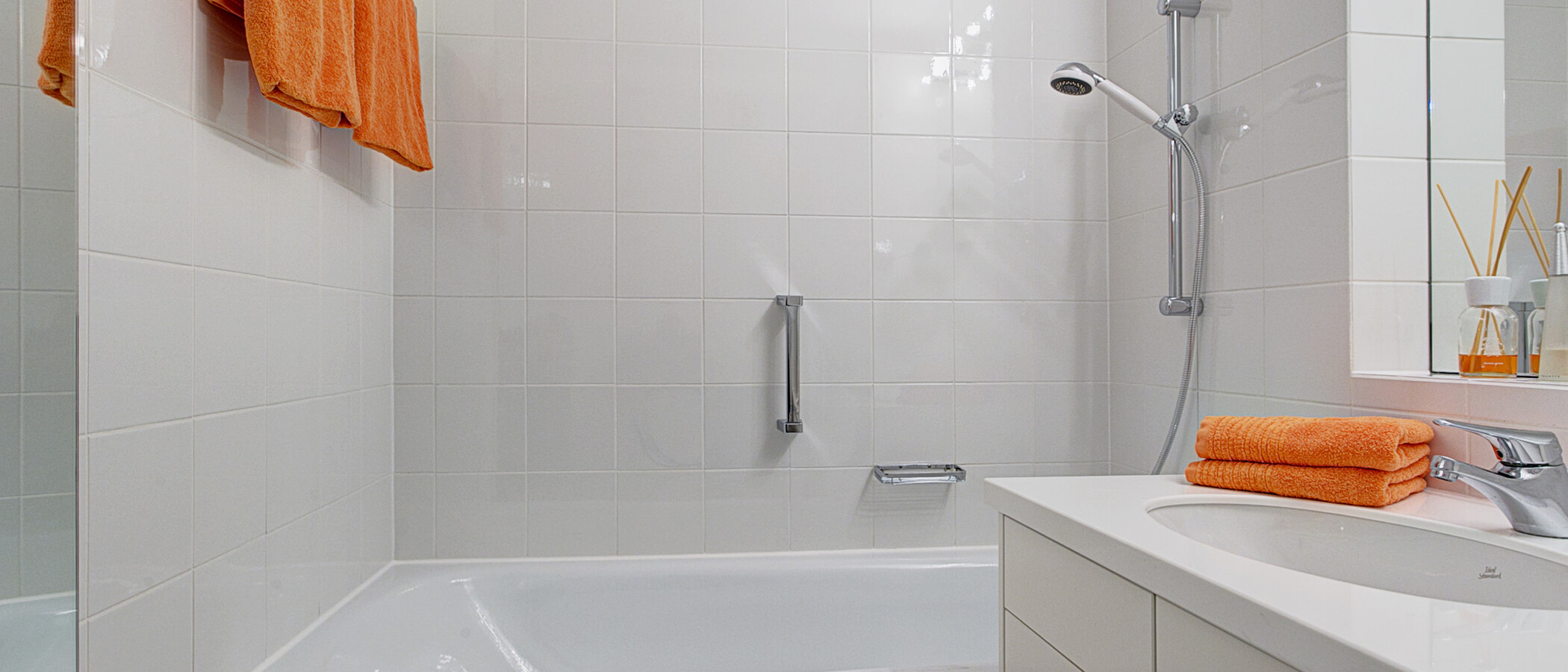 ático con terraza München Arabellapark 01 baño 9024