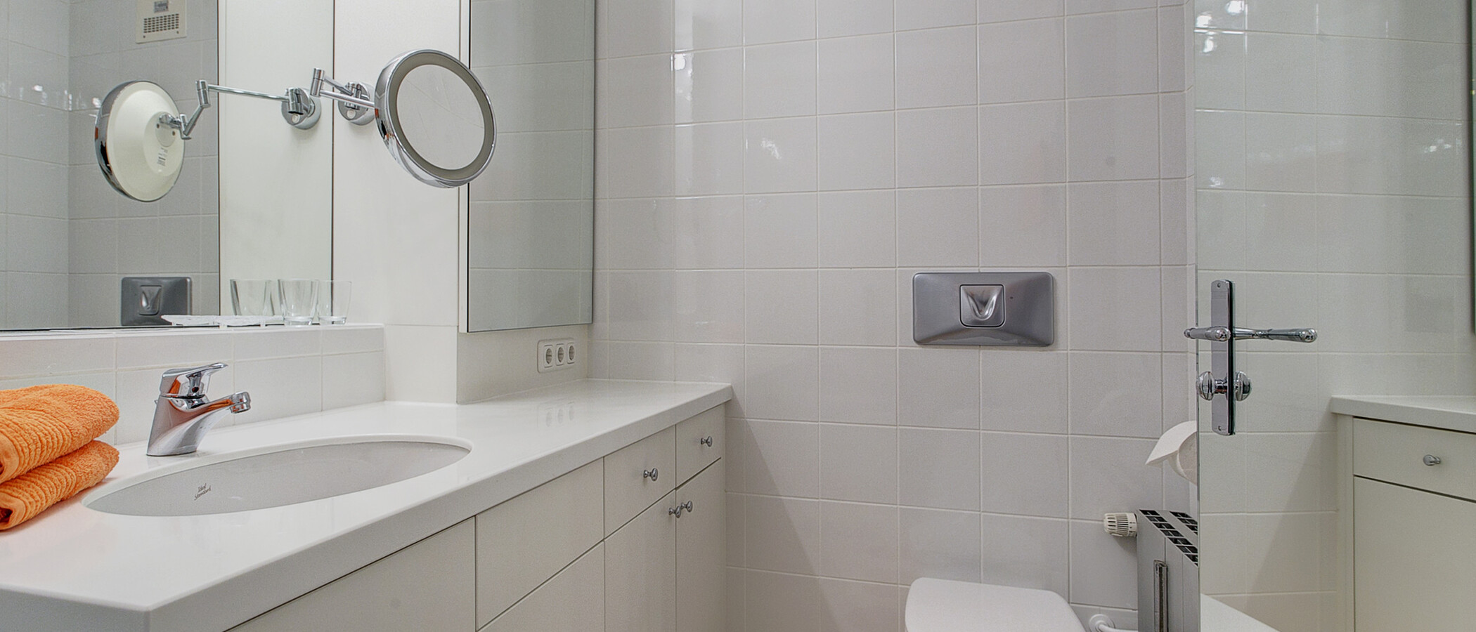ático con terraza München Arabellapark 03 baño 9024