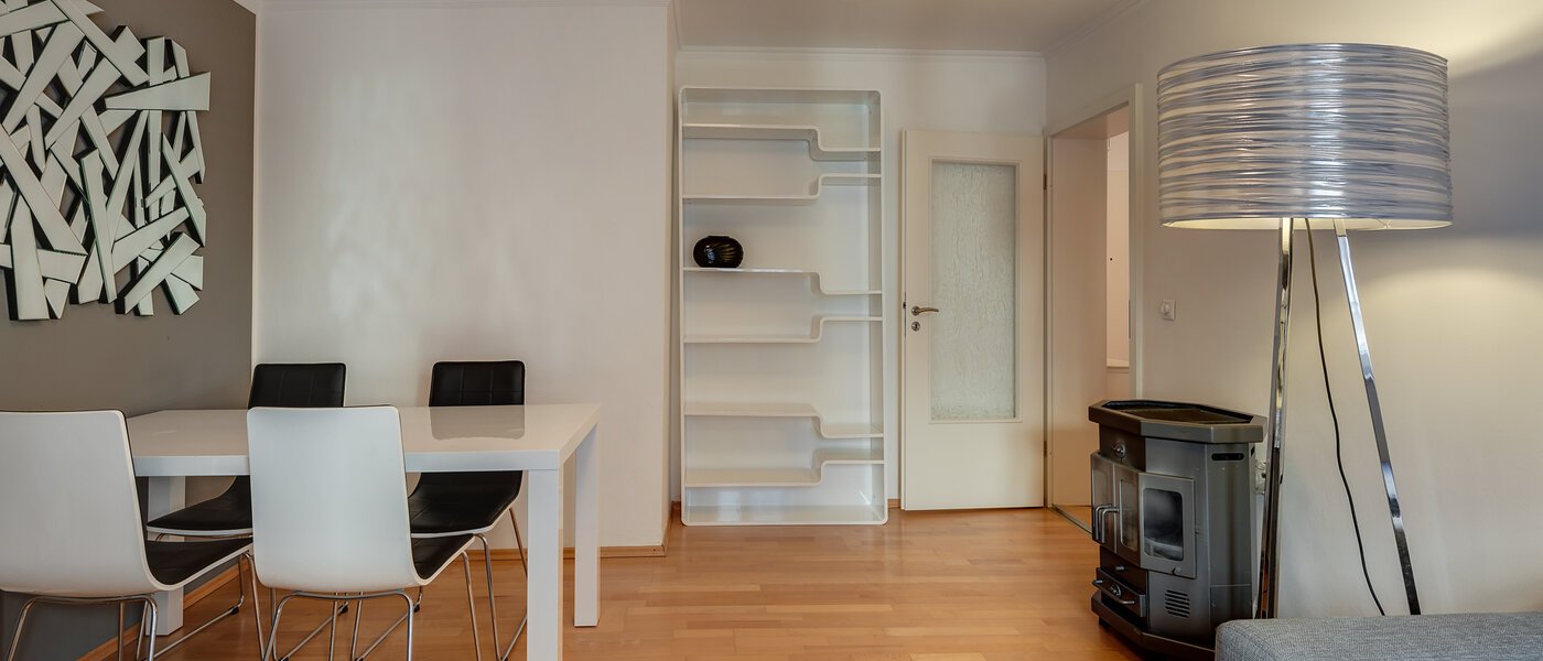 apartamento München Schwabing-Nord (zw. Leopoldstraße & Englischen Garten) 04 sala de estar 9063