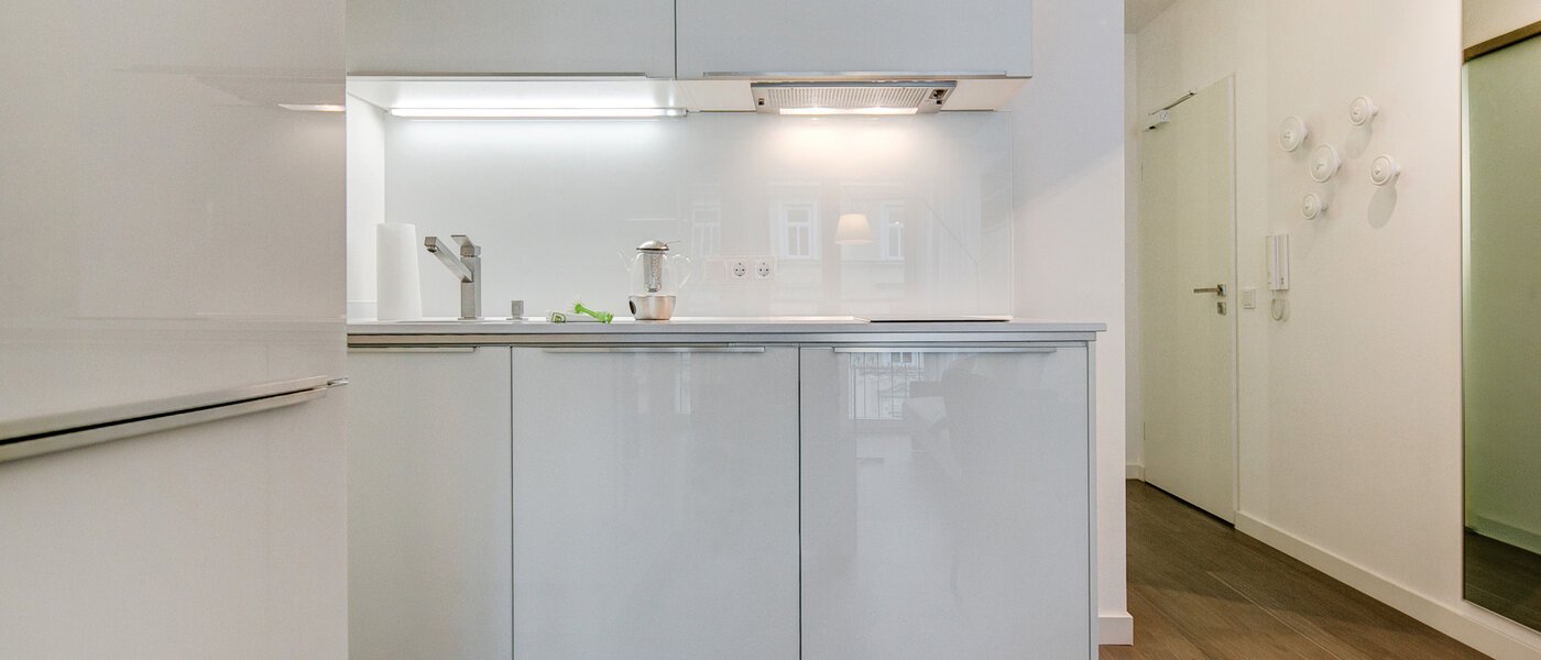 apartamento München Schwabing-Nord (zw. Leopoldstraße & Englischen Garten) 03 cocina 9075