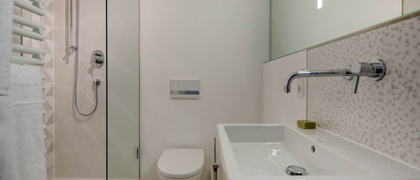 apartamento München Schwabing-Nord (zw. Leopoldstraße & Englischen Garten) 01 baño 9075