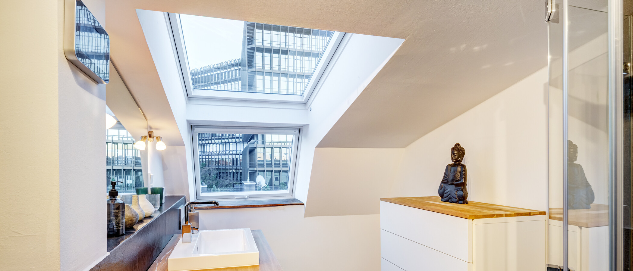 ático con terraza München Gärtnerplatzviertel 01 baño 9135