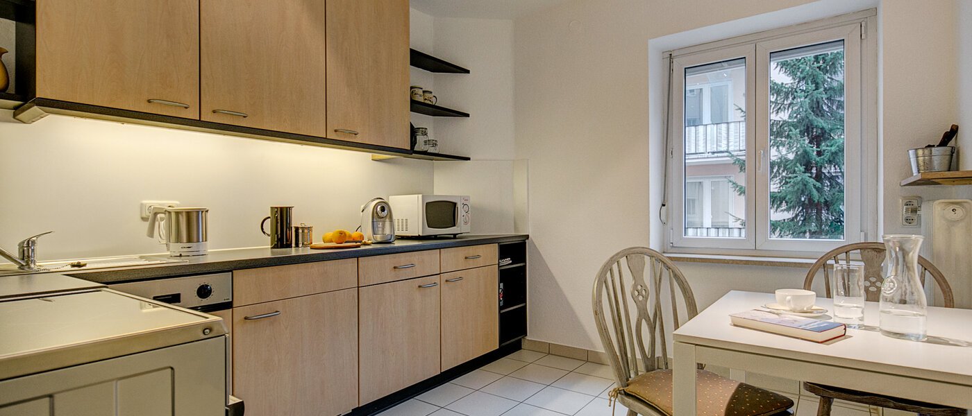 apartamento München Schwabing (links der Leopoldstraße) 02 cocina 9173