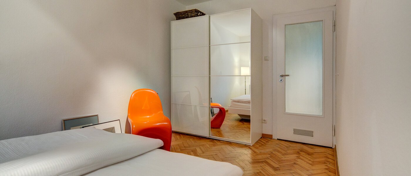 apartamento München Schwabing (links der Leopoldstraße) 02 dormitorio 9173