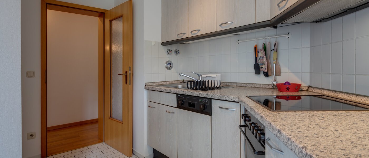 apartamento München Schwabing (links der Leopoldstraße) 03 cocina 9548