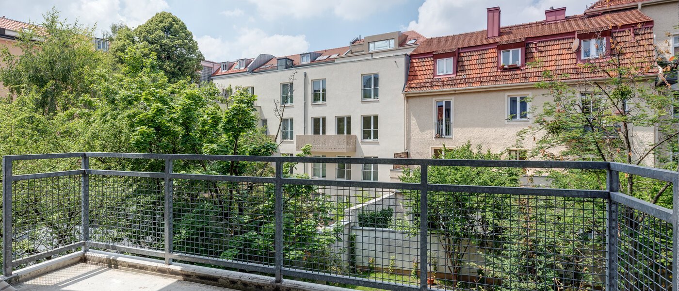 apartamento München Schwabing (links der Leopoldstraße) 01 balcón 9548
