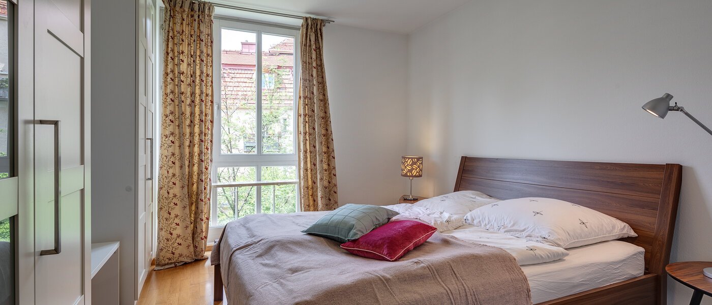 apartamento München Schwabing (links der Leopoldstraße) 01 dormitorio 9548