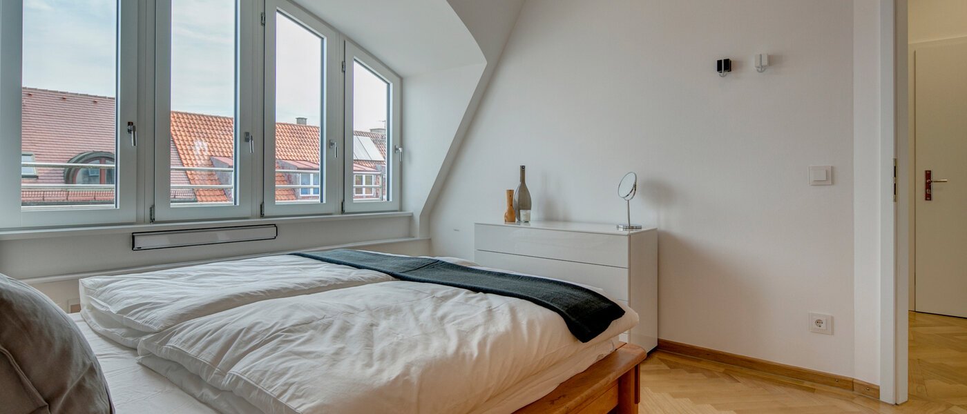 ático con terraza München Schwabing-Nord (zw. Belgrad- & Leopoldstraße) 03 dormitorio 9584