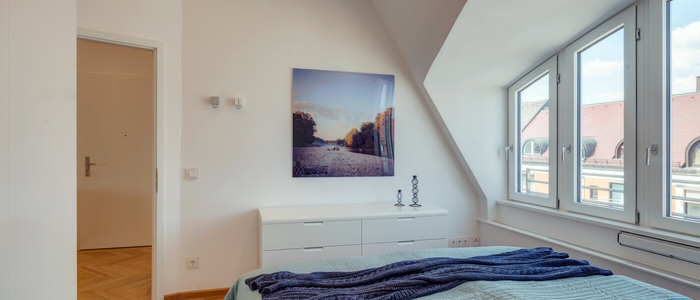 ático con terraza München Schwabing 04 dormitorio 9602