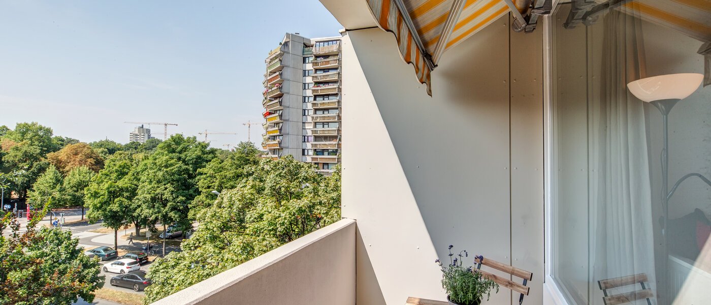 apartamento München Schwabing-Nord (zw. Leopoldstraße & Englischen Garten) 01 balcón 9622