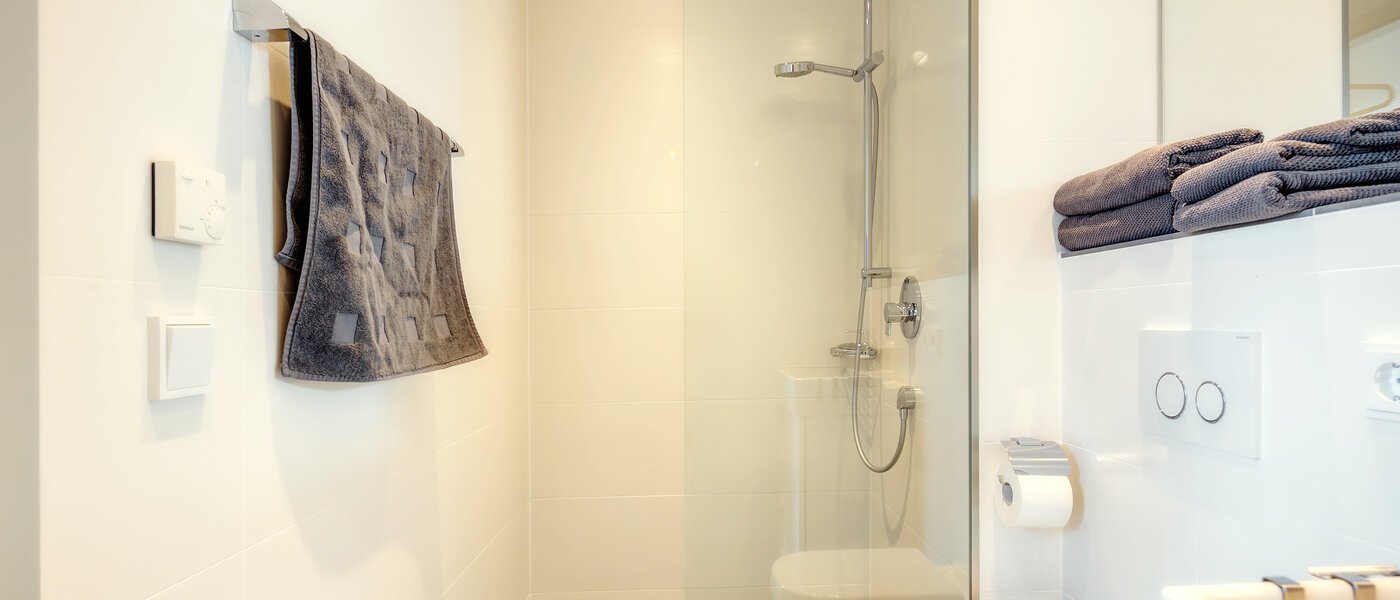 dúplex con galería Unterschleißheim 01 baño 9678