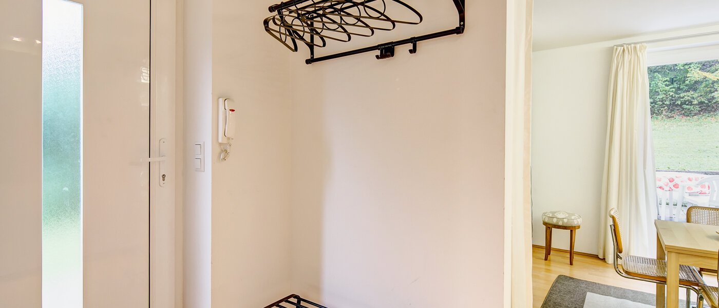 piso con jardín Gauting Stockdorf 02 pasillo 9728