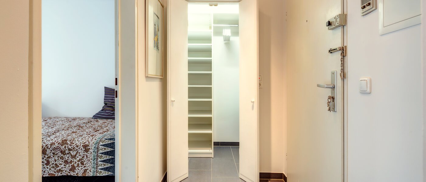 apartamento München Schwabing (rechts der Leopoldstraße) 01 pasillo 9736