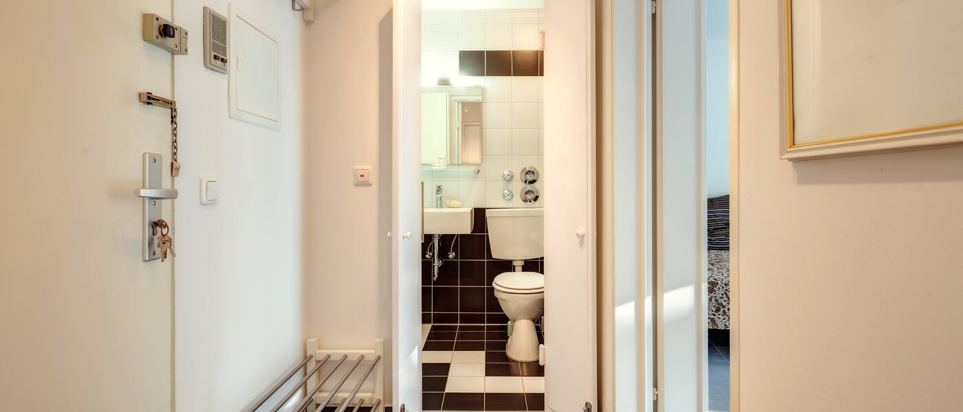 apartamento München Schwabing (rechts der Leopoldstraße) 02 pasillo 9736