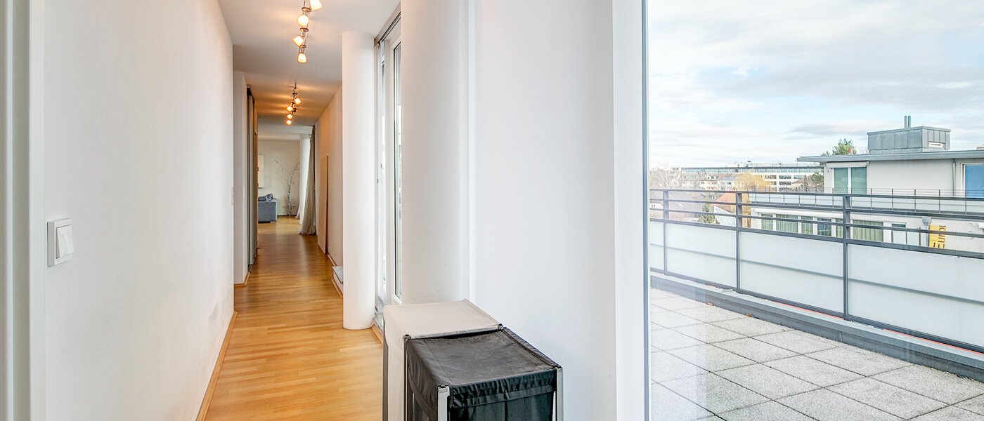 ático lujoso München Obergiesing 06 pasillo 9778
