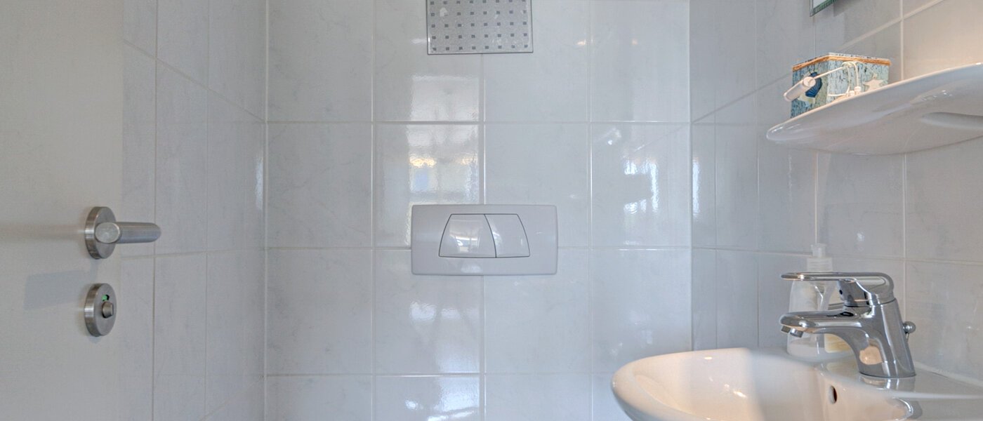 apartamento München Moosach 01 WC de invitados 9984