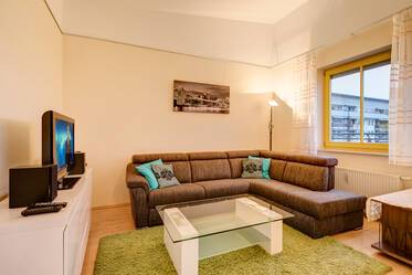 Riem Arcaden: Apartamento de 2 habitaciones con balcón