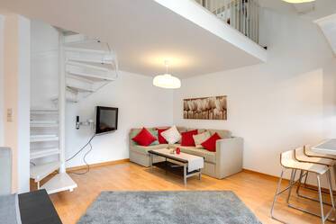 Piso con galería amueblado muy bonito en Fasangarten
