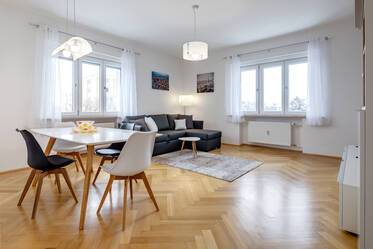 Apartamento amueblado muy bonito en Schwabing